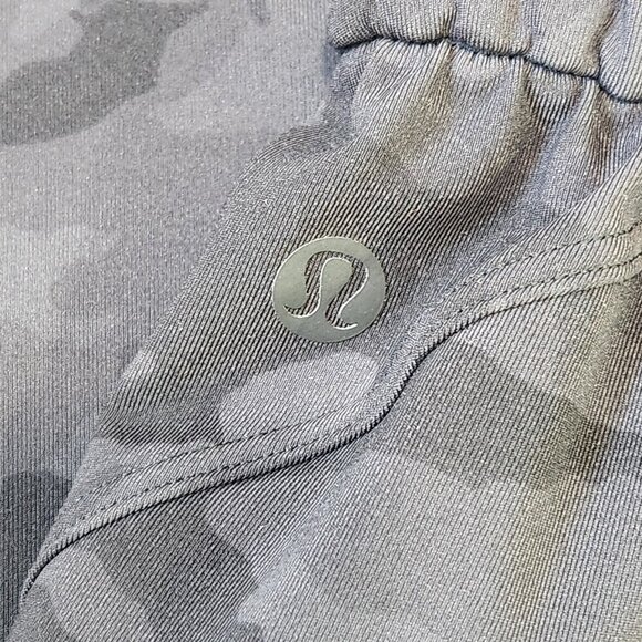 Lululemon Keep It Moving 7/8‎ High Rise Pant 4 Incognito Camo Multi Gray W5DBDS - Picture 11 of 13